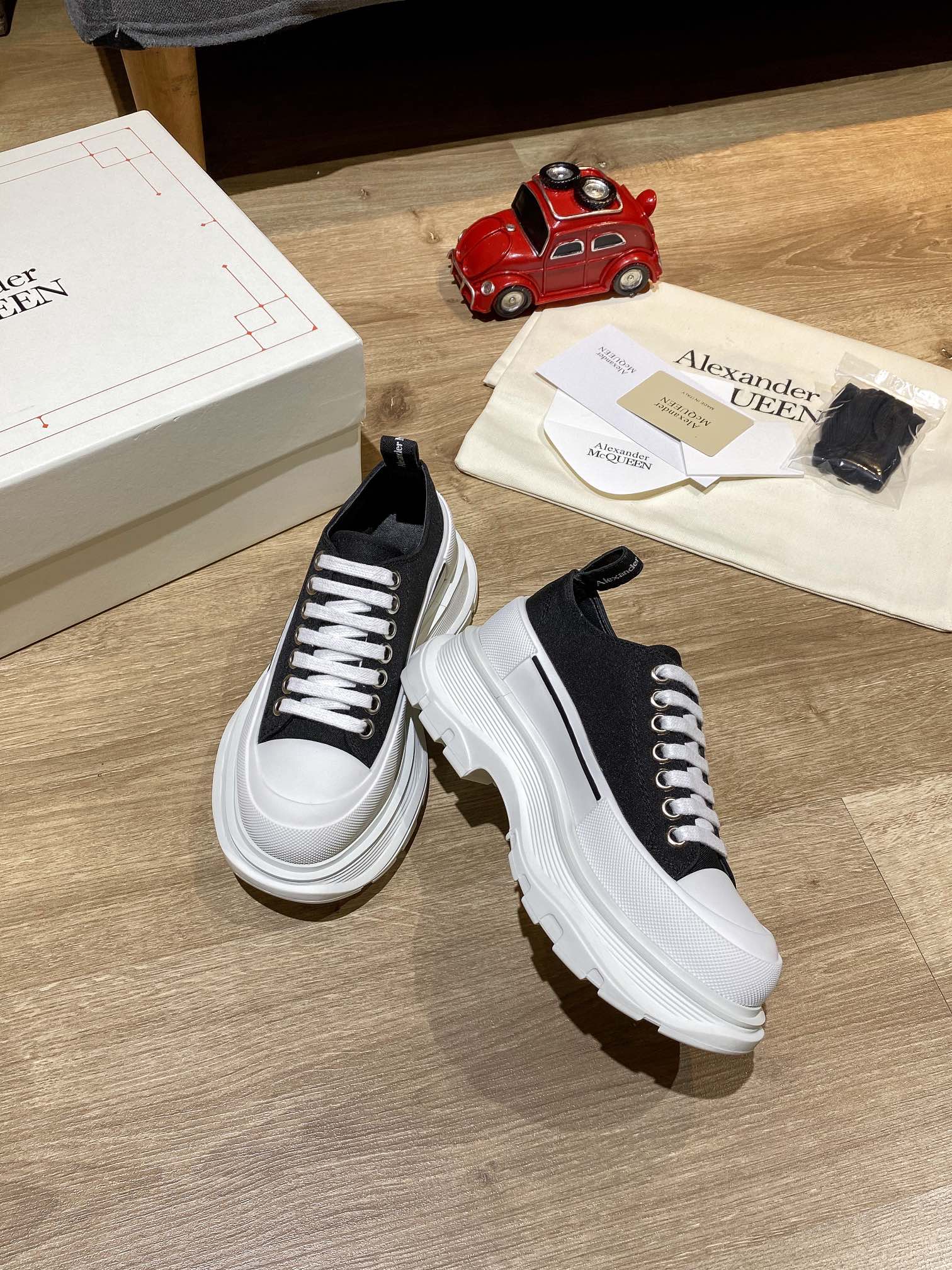 Women's high heels
